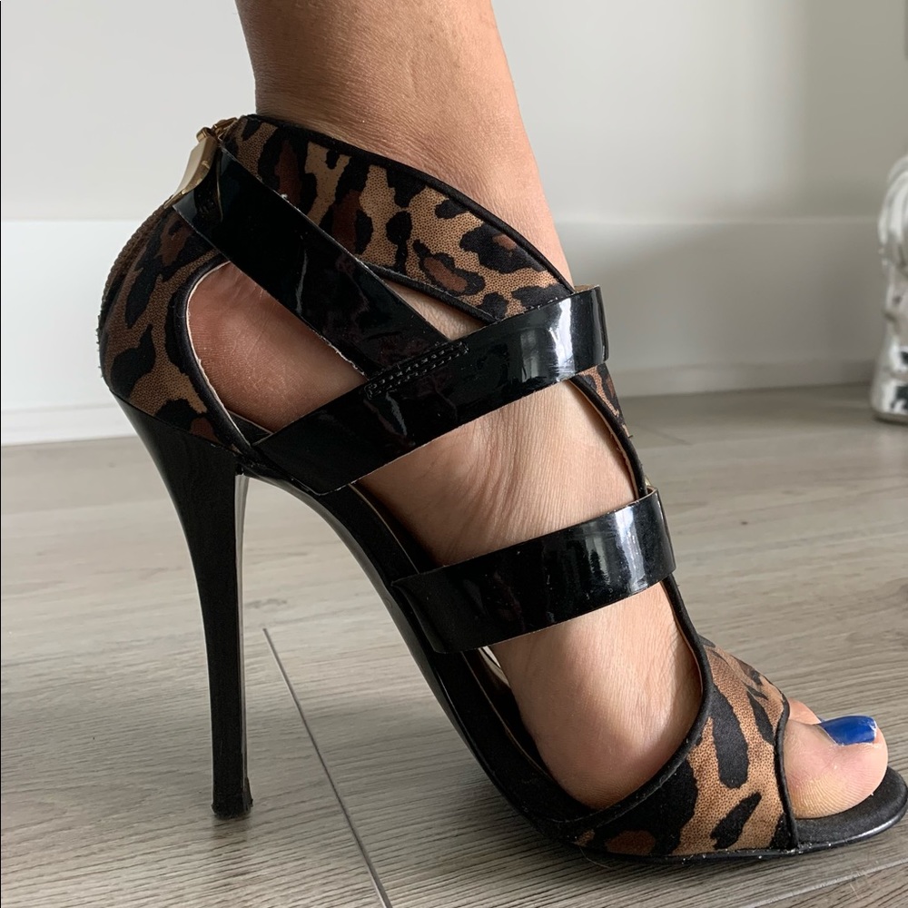 Host Pick🥳  strappy sandals sandals ✨